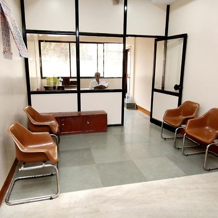 Hotel Gomatgiri Aurangabad  Bagian luar foto